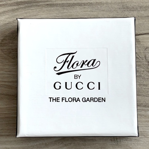 💥NIB Silver Gucci Flora Garden Double Sided Magnifying Mirror Promotional Item. - Picture 2 of 7